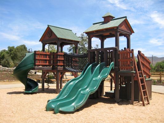 Los Rios Play Structure